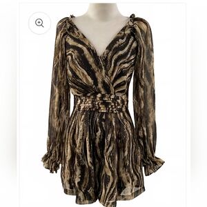 Reset By Jane Brown & Black Patterned Shorts Romper,Pockets, V-Neck.‎ NWT